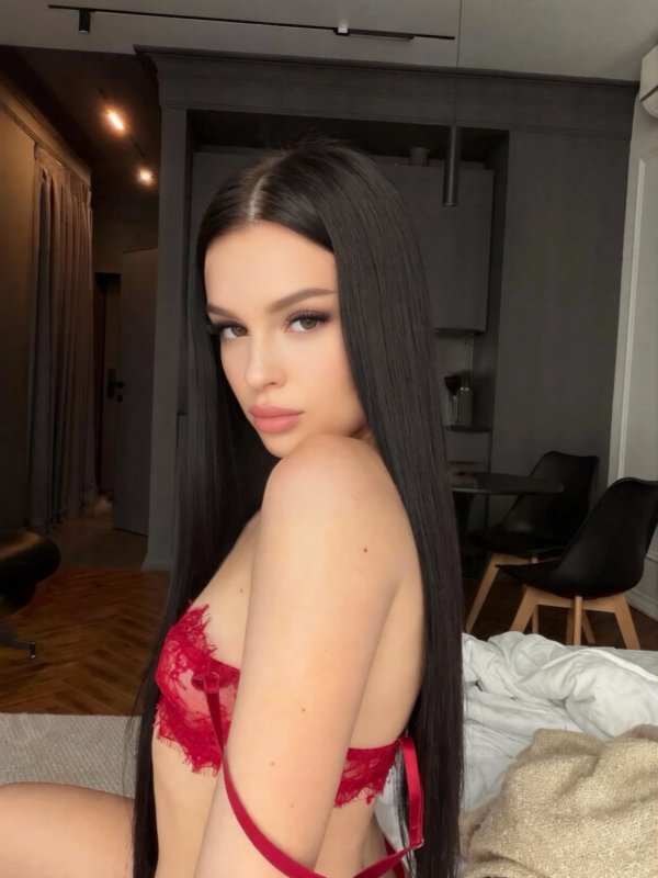 21e13c64-8b6a-452b-a77a-f34cbe0d8fda_0.jpg